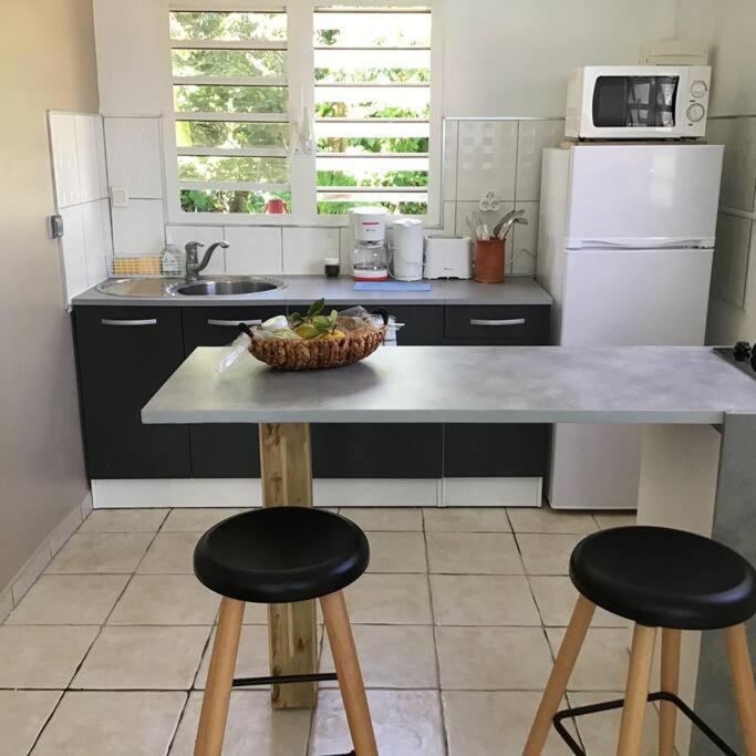 Efoa : Un Havre De Paix Non Loin Du Centre Apartment Fort-de-France Bagian luar foto